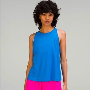 Lululemon lightweight running tank size 8 (poolside)
